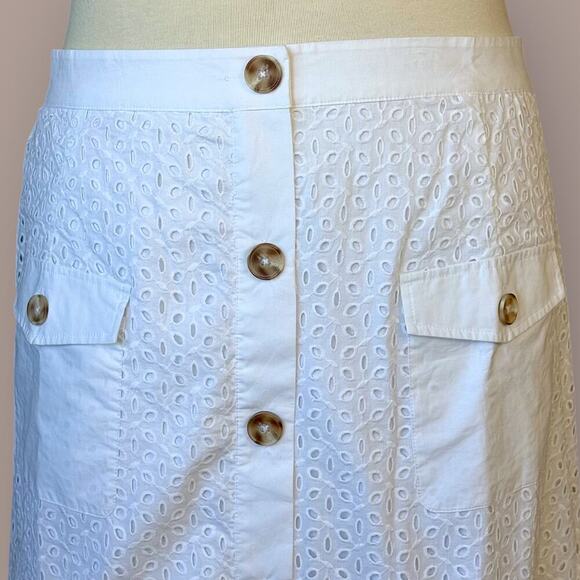 Isaac Mizrahi Live Embroidered Eyelet Button Up Ruffled Hem Skirt Size 28W White - Picture 4 of 14